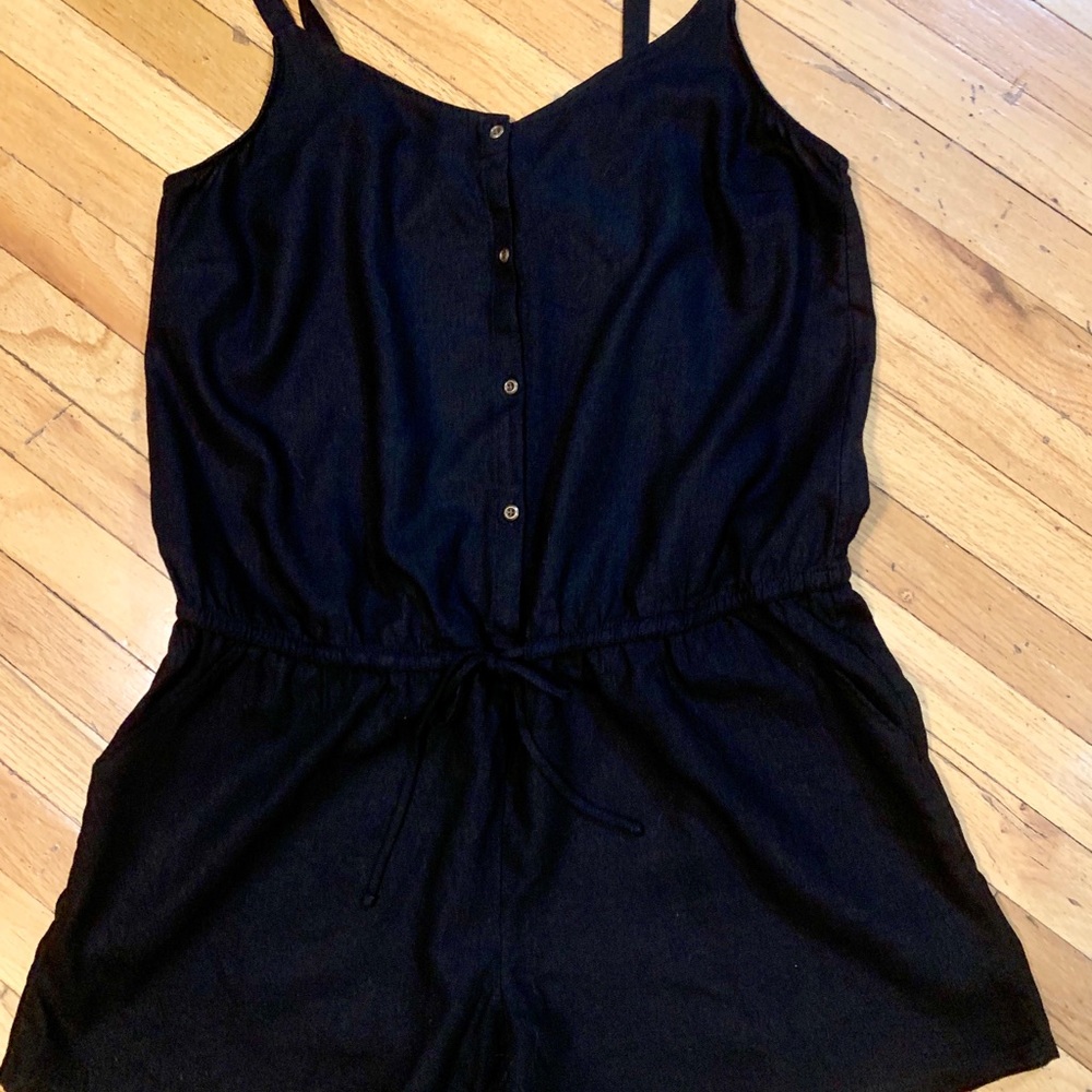 Old Navy womens one piece shorts size XL